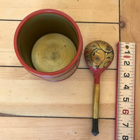 Russian Khokhloma Wooden Lacquer Container Jar with Scoop Spoon - Picture 6 of 6